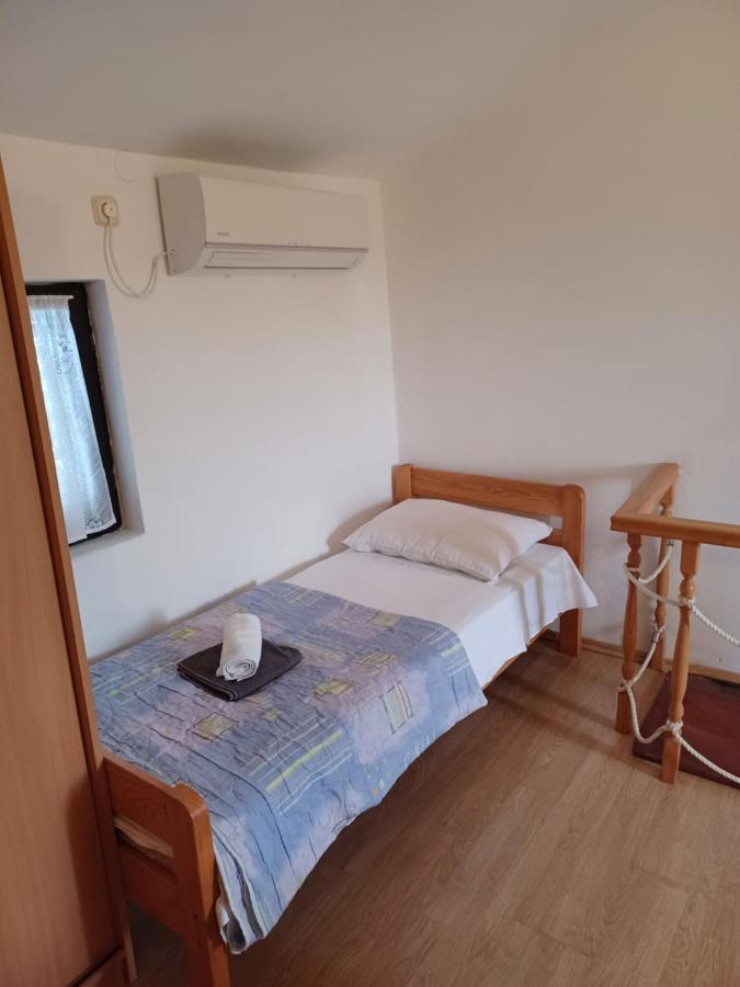 Apartment Mondo Baska  Exterior photo